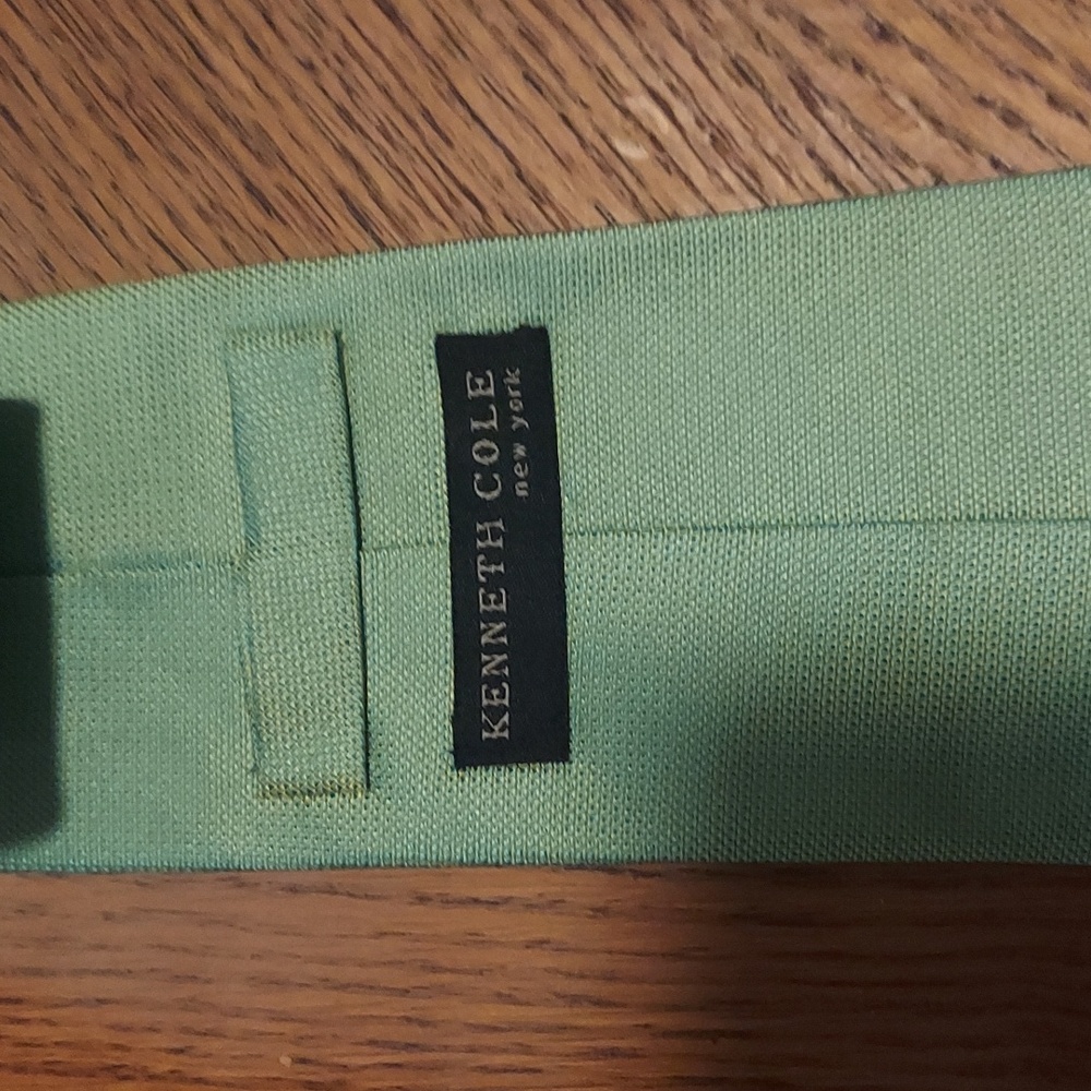 Kenneth Cole tie